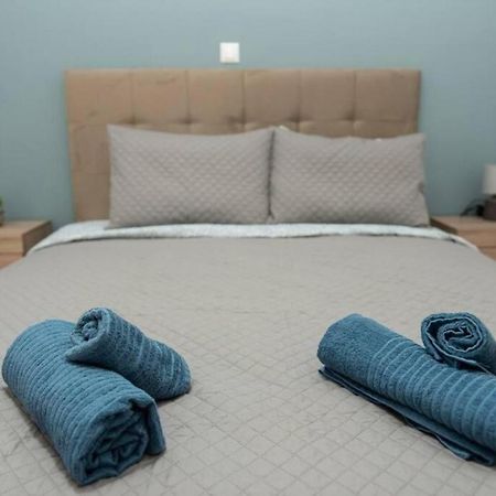 Renovated Spacious Flat 7Min To Subway Station- Athen Eksteriør bilde