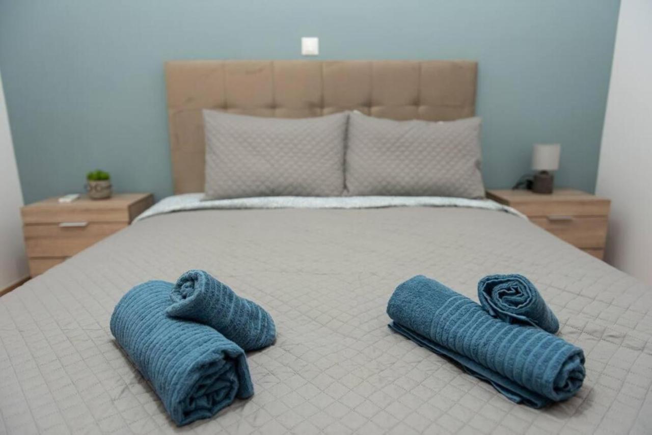 Renovated Spacious Flat 7Min To Subway Station- Athen Eksteriør bilde