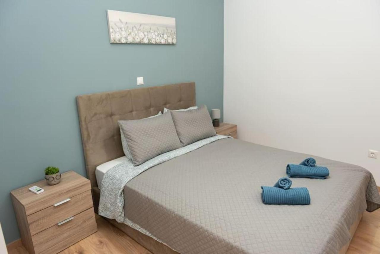 Renovated Spacious Flat 7Min To Subway Station- Athen Eksteriør bilde