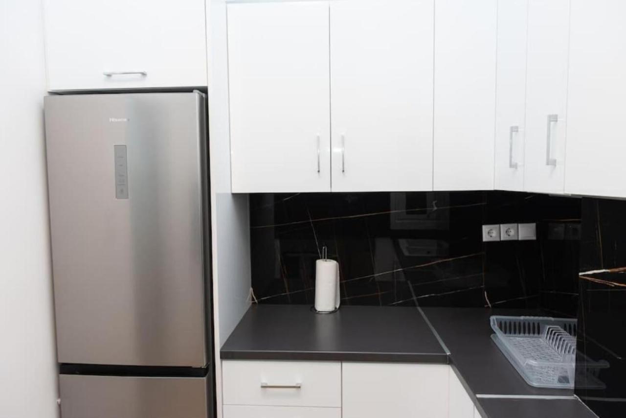 Renovated Spacious Flat 7Min To Subway Station- Athen Eksteriør bilde